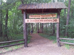 1.Początek ścieżki nad Bukówką